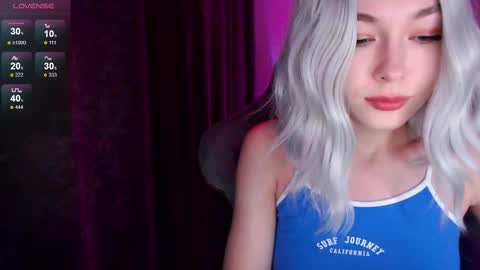  Nora  online show from October 12, 2025, 7:46 pm