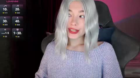 Snapshot of hey_nora_ chatting on April 20, 2026, 5:10 am Nora online show from April 20, 2026, 5:10 am