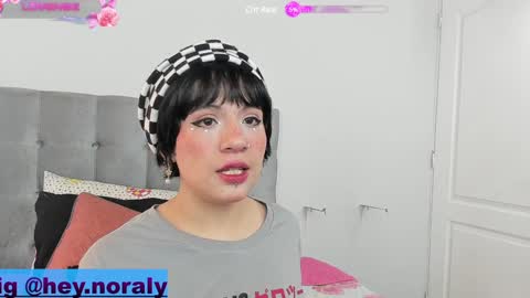 Noraly  online show from January 22, 2025, 1:21 pm