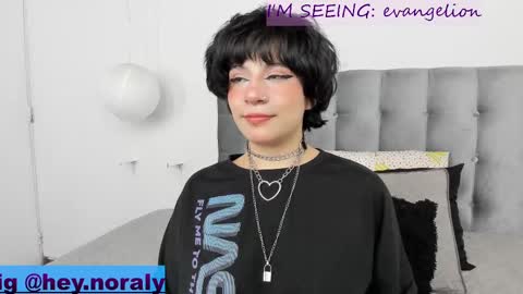 Noraly  online show from February 10, 2025, 4:41 am