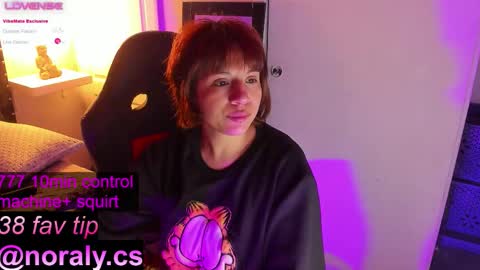 Noraly  online show from October 16, 2025, 4:24 am