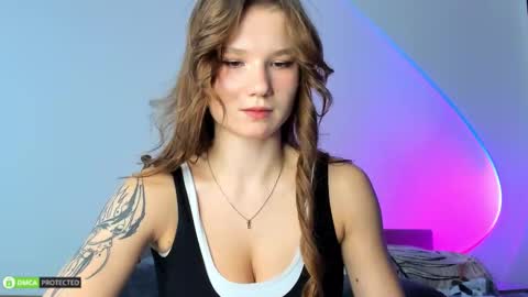 Snapshot of hey_tyankaaaa chatting on September 8, 2025, 10:42 pm Bella 3 online show from September 8, 2025, 10:42 pm