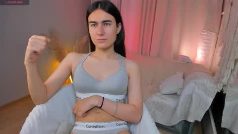 heyalena online show from September 21, 2025, 6:04 am