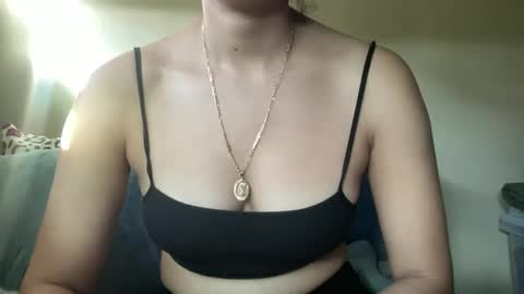 Snapshot of heybluebabe chatting on November 5, 2025, 11:27 pm Blue online show from November 5, 2025, 11:27 pm