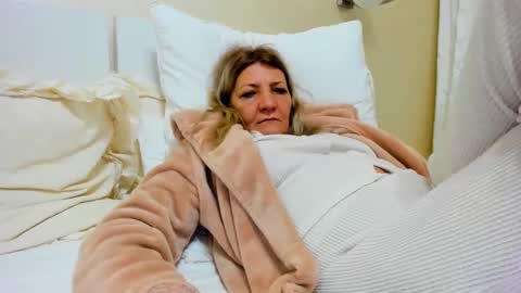 Heyheygrey online show from February 19, 2025, 1:51 am