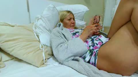 Heyheygrey online show from November 15, 2025, 6:48 pm