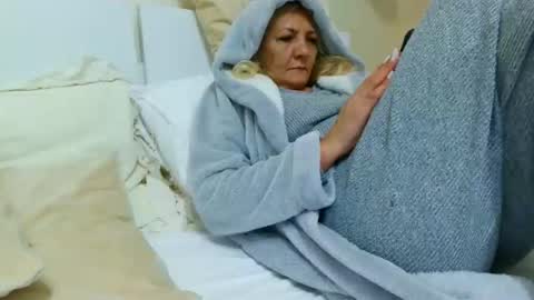 Heyheygrey online show from November 29, 2025, 12:13 am