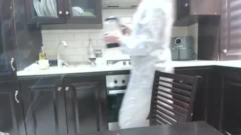 Heyheygrey online show from April 22, 2026, 5:54 am