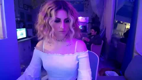 heysiriandstevejobs online show from March 4, 2025, 12:50 am