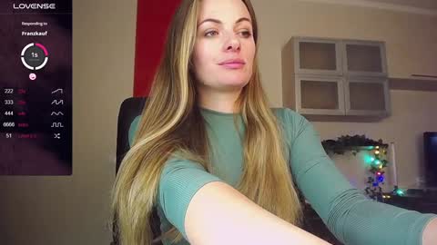 Lina online show from January 4, 2025, 12:16 pm