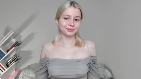 Popsy Risha online show from September 12, 2025, 1:17 am