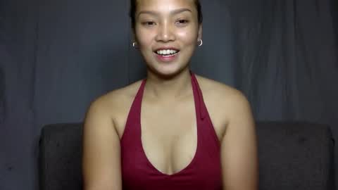 hi_there99 online show from October 26, 2025, 10:47 pm