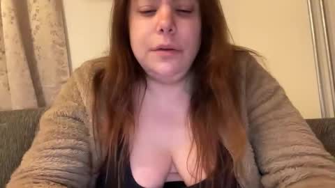 hichemlacoste333 online show from November 11, 2025, 2:11 am