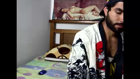 hideonbush online show from December 3, 2025, 5:00 pm