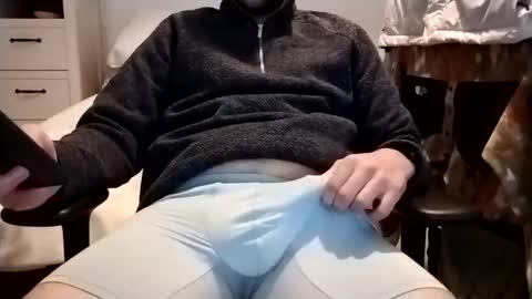 Snapshot of highway2026 chatting on January 15, 2026, 2:10 pm highway2026 online show from January 15, 2026, 2:10 pm