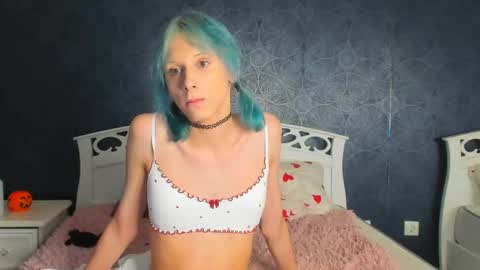 Snapshot of hika_ chatting on June 7, 2026, 9:07 pm hi im Hika online show from June 7, 2026, 9:07 pm