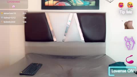 Hilary Avilan online show from March 20, 2026, 7:30 pm