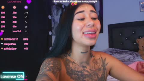 LUNA new account  FOLLOW ME online show from January 20, 2025, 1:50 am