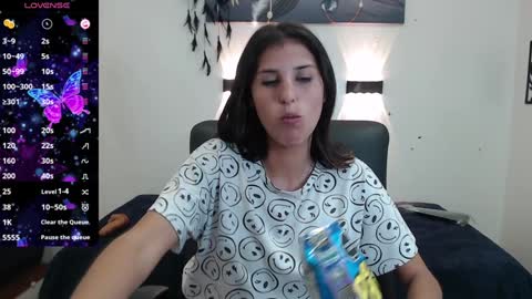 Snapshot of hilaryclowerx chatting on December 7, 2024, 7:05 am H I L A R Y online show from December 7, 2024, 7:05 am