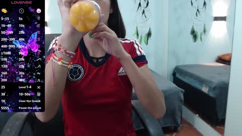 Snapshot of hilaryclowerx chatting on January 23, 2025, 5:56 am H I L A R Y online show from January 23, 2025, 5:56 am