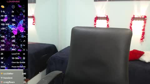 Snapshot of hilaryclowerx chatting on March 6, 2025, 9:14 am H I L A R Y online show from March 6, 2025, 9:14 am