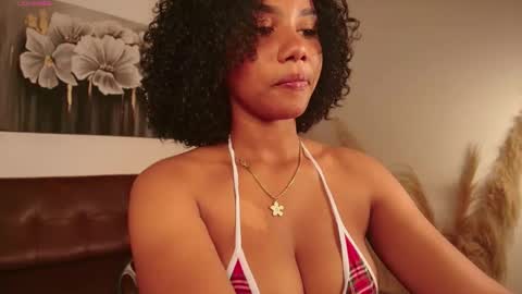 Snapshot of hilaryebony_ chatting on May 4, 2026, 8:05 pm - 29p online show from May 4, 2026, 8:05 pm
