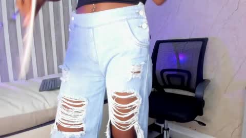  Hillary  online show from February 15, 2025, 11:03 pm