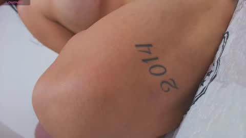 sarah online show from December 3, 2025, 12:40 am