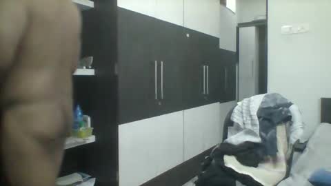 himanshukkkkkk online show from April 1, 2026, 6:27 pm