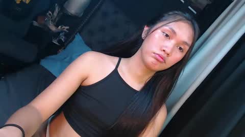 yuricah online show from January 11, 2025, 7:39 am