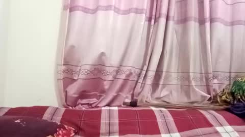 himuhimu22 online show from October 12, 2025, 4:17 pm