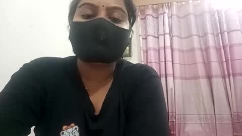 himuhimu22 online show from October 19, 2025, 3:12 pm