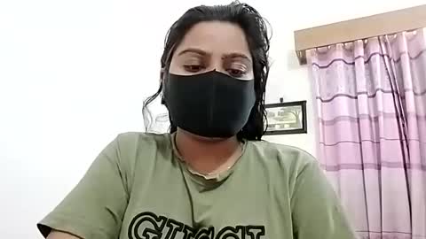 himuhimu22 online show from November 11, 2025, 6:41 pm