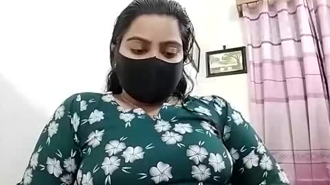 himuhimu22 online show from December 2, 2025, 6:36 pm