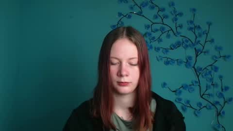 Hinata online show from April 25, 2026, 6:05 am