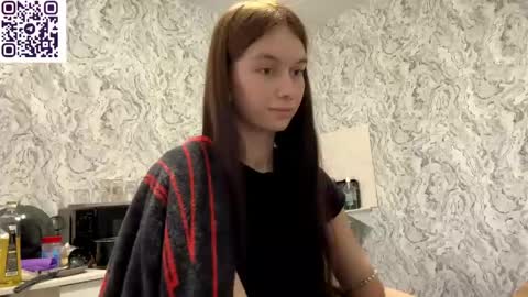 Snapshot of hinadesire chatting on June 5, 2026, 11:32 pm Hina online show from June 5, 2026, 11:32 pm