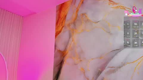 hinata_dolly online show from April 17, 2026, 11:13 am