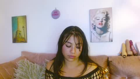 hinata lee online show from January 21, 2025, 12:18 pm