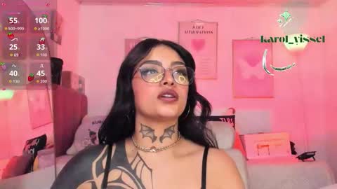 Snapshot of hinataweed01 chatting on November 3, 2025, 1:51 am Karol Independent Model online show from November 3, 2025, 1:51 am