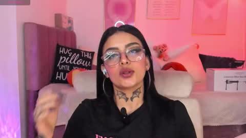 Snapshot of hinataweed01 chatting on November 5, 2025, 3:06 am Karol Independent Model online show from November 5, 2025, 3:06 am