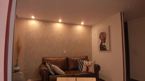 Hinnata online show from January 30, 2025, 2:27 am