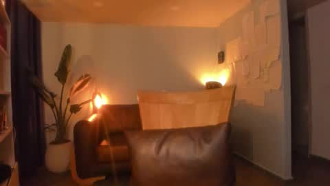 Hinnata online show from September 12, 2025, 12:11 am