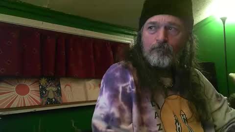 hippiedad333 online show from March 28, 2026, 1:38 am