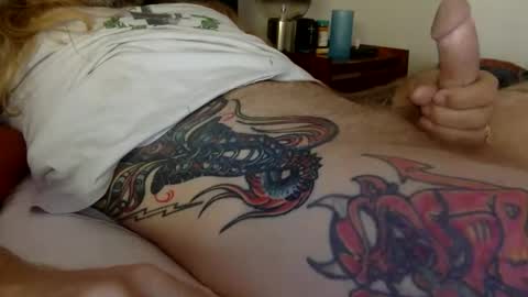 hippybiker online show from December 1, 2025, 12:32 pm