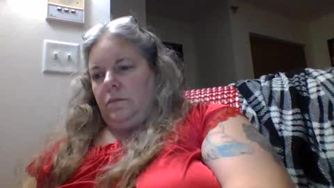 hippysnewhere online show from June 8, 2026, 8:37 am