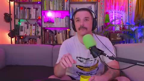 Snapshot of hipstertrashdumpsterfire chatting on June 23, 2026, 9:18 am HipsterTrash Clark one half of Task Manager online show from June 23, 2026, 9:18 am