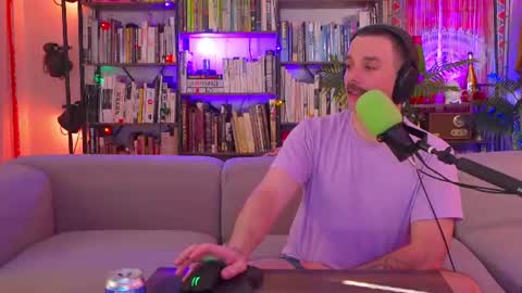 Snapshot of hipstertrashdumpsterfire chatting on June 25, 2026, 8:35 pm HipsterTrash Clark one half of Task Manager online show from June 25, 2026, 8:35 pm