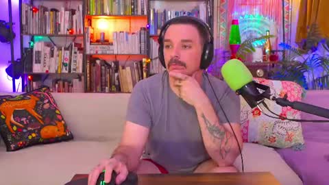 Snapshot of hipstertrashdumpsterfire chatting on June 30, 2026, 9:32 am HipsterTrash Clark one half of Task Manager online show from June 30, 2026, 9:32 am