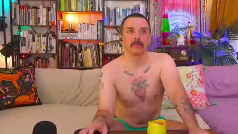 Snapshot of hipstertrashdumpsterfire chatting on July 2, 2026, 7:47 am HipsterTrash Clark one half of Task Manager online show from July 2, 2026, 7:47 am