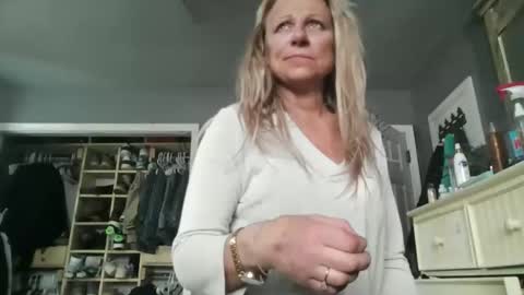 hisbadhabit40 online show from February 10, 2026, 5:39 pm